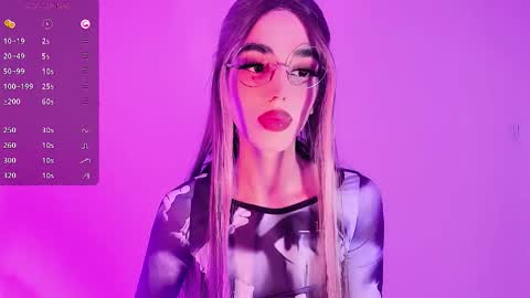 dolarcity760752 online show from 11-18-25, 08:41