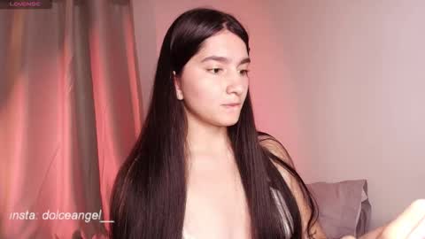 Snapshot of dolceangel__ chatting on 09-27-25, 02:38 Blair online show from 09-27-25, 02:38