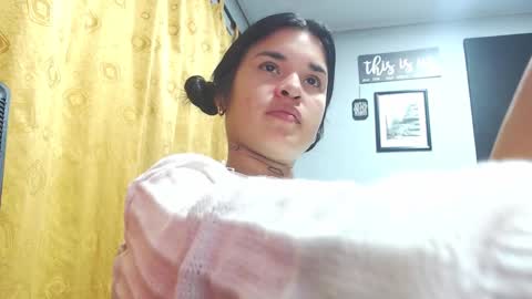 Snapshot of doll_and_thebrown chatting on 10-05-25, 01:15 doll_and_thebrown online show from 10-05-25, 01:15