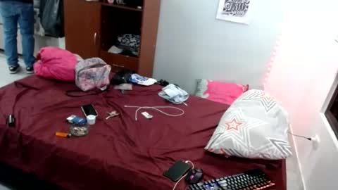 Snapshot of doll_sary chatting on 12-04-25, 01:15 Catherine XXX online show from 12-04-25, 01:15