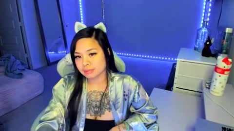 DOLLLFACE online show from 09-15-25, 05:51