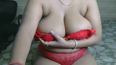 dolly_2 online show from 03-02-25, 10:35