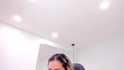 dolly walker online show from 01-21-25, 08:19