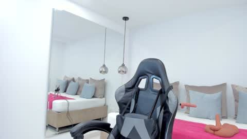 dolly walker online show from 01-24-25, 12:10