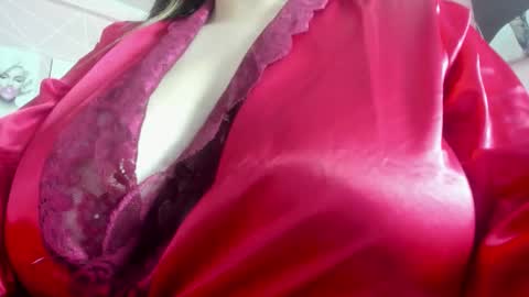 Snapshot of dolly_zoe chatting on 10-27-25, 04:49 Call me Zoe online show from 10-27-25, 04:49