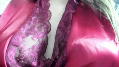 Snapshot of dolly_zoe chatting on 10-30-25, 05:31 Call me Zoe online show from 10-30-25, 05:31