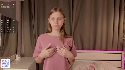 Emilia online show from 10-25-25, 06:13