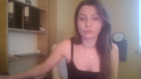 DollyRoma online show from 11-04-25, 09:41