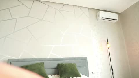 Snapshot of dollyvela chatting on 05-20-26, 10:54 Dolly online show from 05-20-26, 10:54