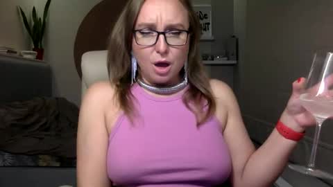 DOM MUMMY online show from 10-13-25, 07:36