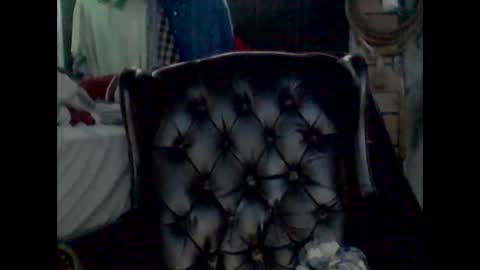 Snapshot of domanarchist chatting on 01-12-25, 07:43 Sullyboyx online show from 01-12-25, 07:43