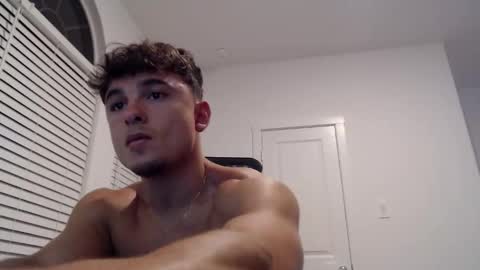 Snapshot of domd3 chatting on 10-27-25, 01:53 Dom online show from 10-27-25, 01:53