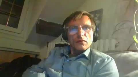 Snapshot of domi94300 chatting on 04-19-26, 10:12 domi94300 online show from 04-19-26, 10:12