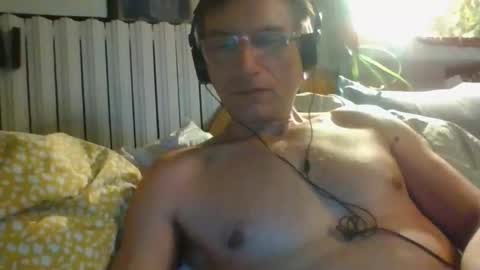 Snapshot of domi94300 chatting on 05-23-26, 08:35 domi94300 online show from 05-23-26, 08:35