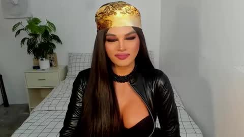 ANGELA online show from 01-20-25, 04:32