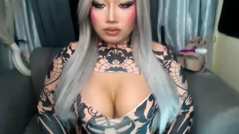 dominant10inchcock online show from 11-18-25, 09:47