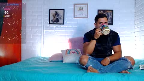 Dominc berry online show from 10-28-25, 11:03