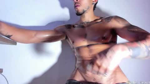 DOMI online show from 11-30-25, 04:33