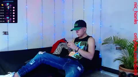 Snapshot of dominic_hanks chatting on 01-20-25, 11:21 DOMINIC AND ANDREW online show from 01-20-25, 11:21