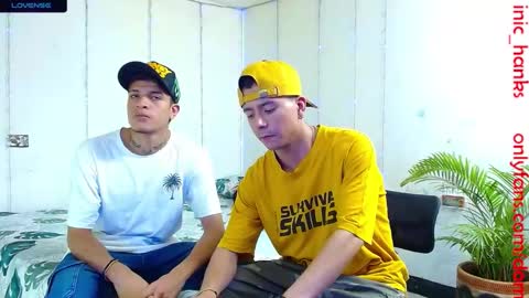 Snapshot of dominic_hanks chatting on 02-04-25, 05:53 DOMINIC AND ANDREW online show from 02-04-25, 05:53