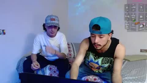 Snapshot of dominic_hanks chatting on 09-17-25, 06:37 DOMINIC AND ANDREW online show from 09-17-25, 06:37