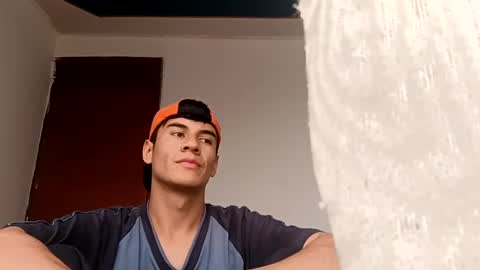 Snapshot of dominic_radccliffe chatting on 12-29-24, 08:58 Your real love online show from 12-29-24, 08:58