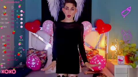 Dominic online show from 02-14-25, 06:19