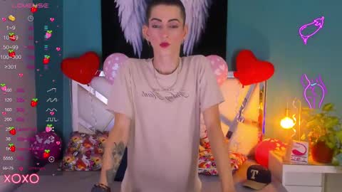 Dominic online show from 02-20-25, 06:13