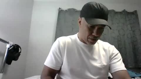 Snapshot of dominicanorico chatting on 09-27-25, 06:18 luis online show from 09-27-25, 06:18