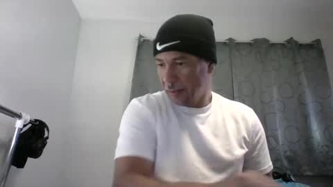 Snapshot of dominicanorico chatting on 09-28-25, 03:50 luis online show from 09-28-25, 03:50