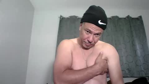 Snapshot of dominicanorico chatting on 10-16-25, 08:10 luis online show from 10-16-25, 08:10