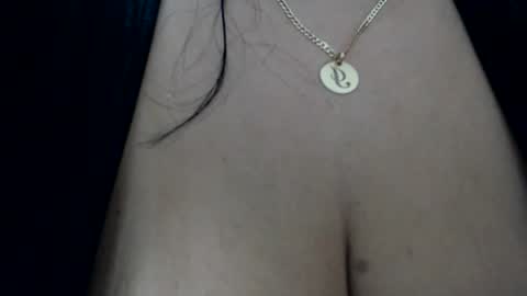 MizzIssy online show from 10-17-25, 03:31