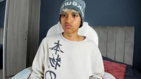 Snapshot of dominick_joness chatting on 01-05-25, 12:53 Dominick  online show from 01-05-25, 12:53