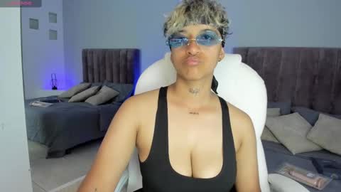 Snapshot of dominick_joness chatting on 01-18-25, 07:58 Dominick  online show from 01-18-25, 07:58