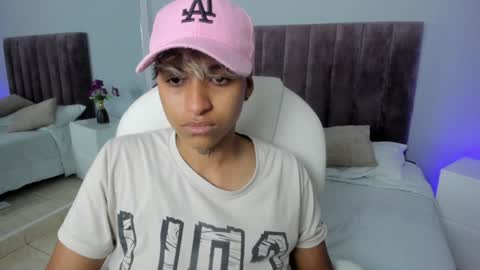 Snapshot of dominick_joness chatting on 02-08-25, 11:45 Dominick  online show from 02-08-25, 11:45