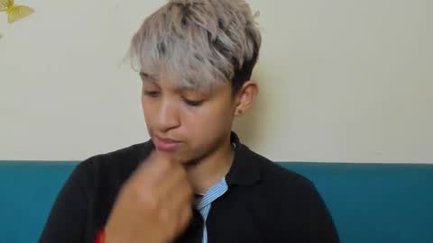 Snapshot of dominick_joness chatting on 09-16-25, 12:22 Dominick  online show from 09-16-25, 12:22