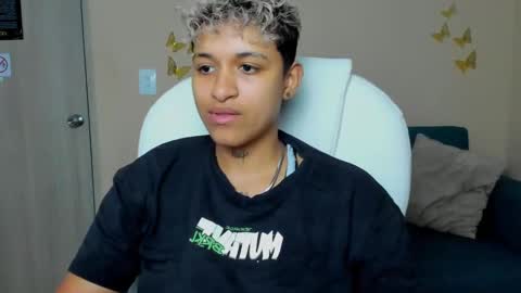 Snapshot of dominick_joness chatting on 09-18-25, 10:12 Dominick  online show from 09-18-25, 10:12