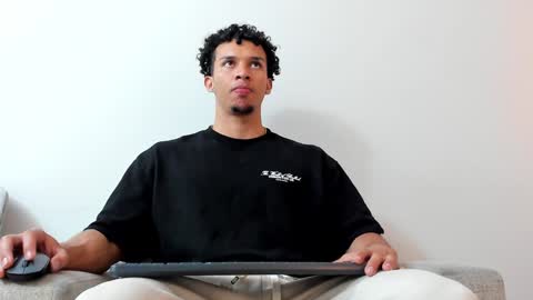 Dominick Star online show from 01-21-25, 03:04