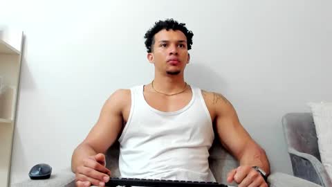 Dominick Star online show from 02-05-25, 04:16