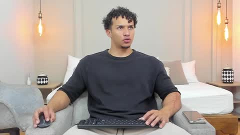 Dominick Star online show from 02-07-25, 04:06