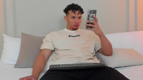 Dominick Star online show from 03-02-25, 03:24