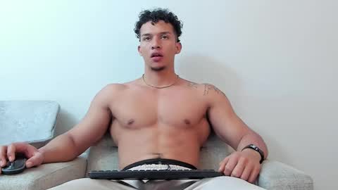 Dominick Star online show from 03-07-25, 04:24