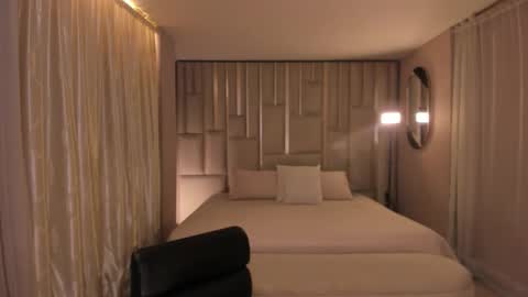 Dominique online show from 09-27-25, 09:42