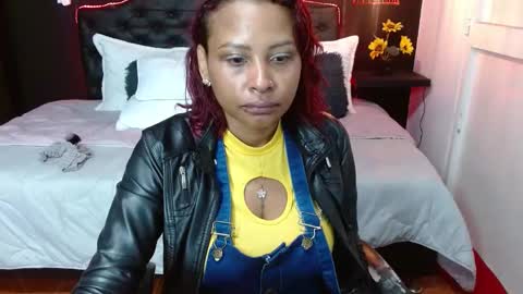  D O M I N K  online show from 02-05-25, 02:08