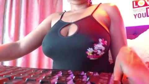 Snapshot of domink_gilr chatting on 05-24-26, 08:41 D O M I N K online show from 05-24-26, 08:41