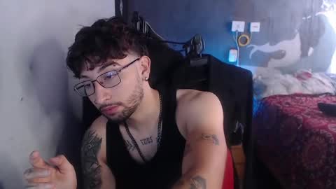 Snapshot of dominus_kane chatting on 10-28-25, 01:36 dominus_kane online show from 10-28-25, 01:36