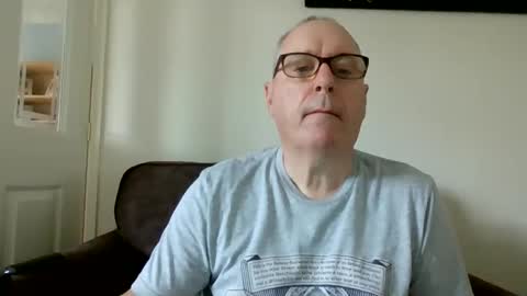 Snapshot of domjolly08 chatting on 10-02-25, 10:22 David uk online show from 10-02-25, 10:22