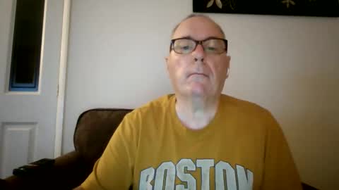 Snapshot of domjolly08 chatting on 10-07-25, 09:01 David uk online show from 10-07-25, 09:01