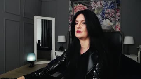 Dom Melisa online show from 01-13-25, 08:37