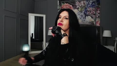 Dom Melisa online show from 01-13-25, 11:38